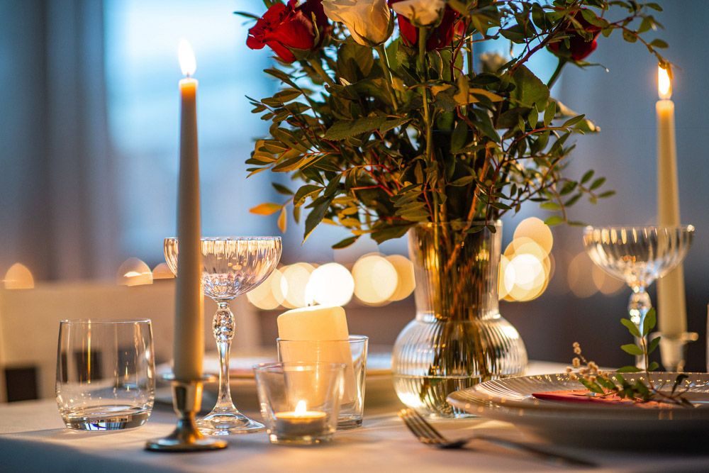 Candlelight dinner with roses