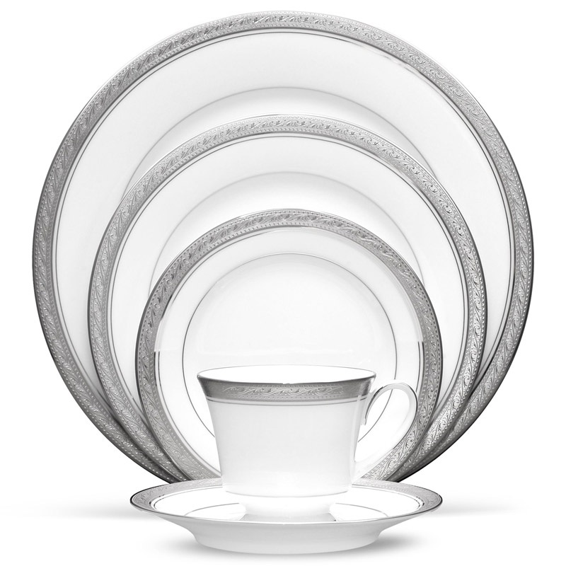 Crestwood Platinum 5pc Place Setting