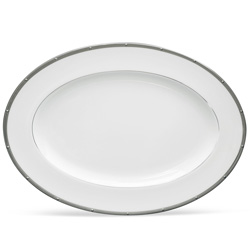 A photo of Rochelle Platinum Oval Platter, 14in. (Medium)