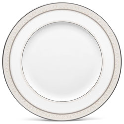 A photo of Montvale Platinum Dinner Plate