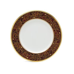 A photo of Xavier Gold Dinner Plate, 10.75in.