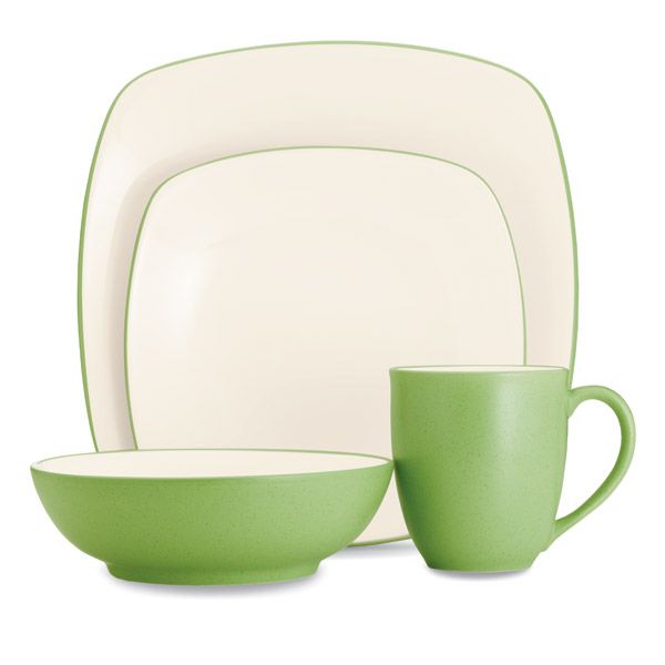 Colorwave Apple 4pc Place Setting, Square