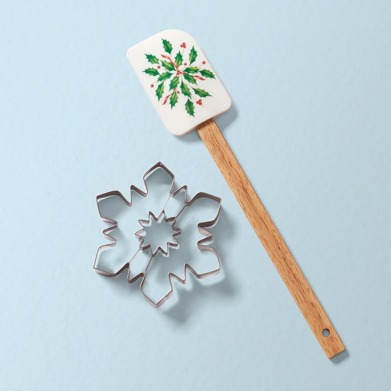 Spatula with Snowflake Cookie Cutter