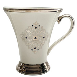 A photo of Solitaire Accent Mug