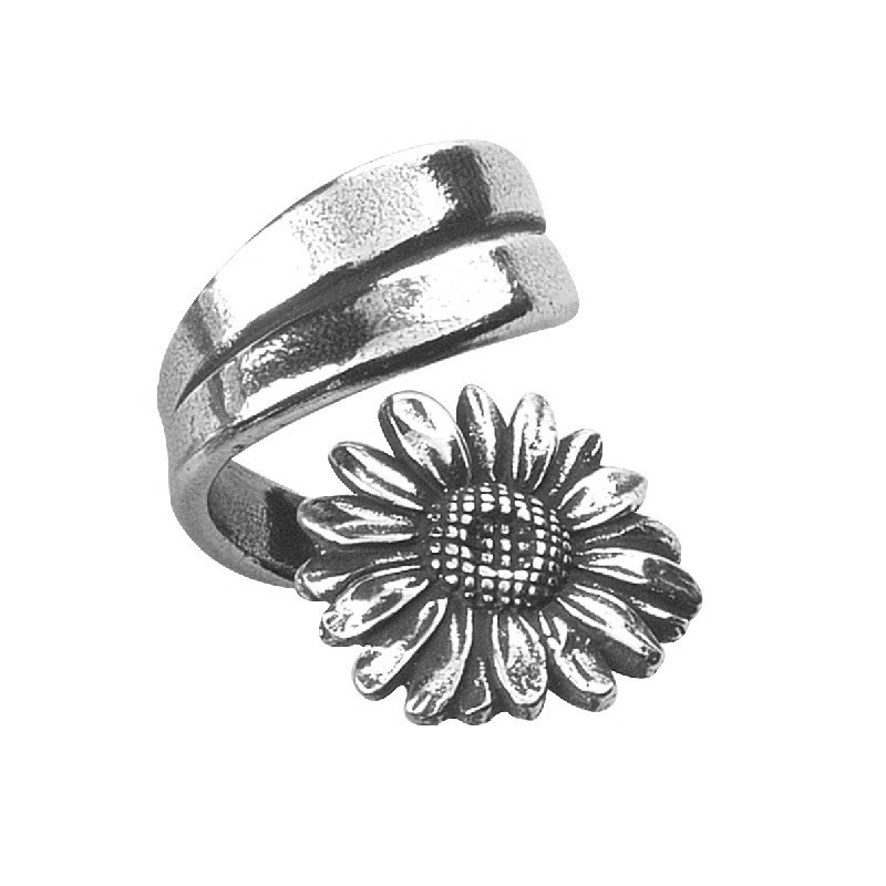 Flower of the Month Ring, April/Daisy