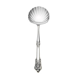 A photo of Grande Baroque Shell/Berry Spoon, HH