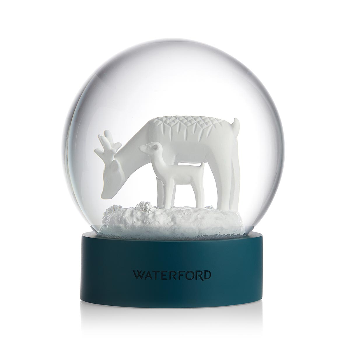 Reindeer Family Snowglobe