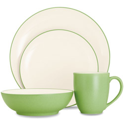 Noritake Colorwave Apple 4pc Place Setting, Coupe