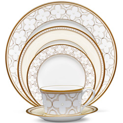 Trefolio Gold by Noritake